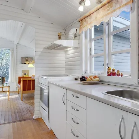 Semesterbostad Beautiful In With 2 Bedrooms 2