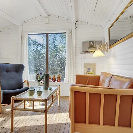 Beautiful In With 2 Bedrooms 2 Semesterbostad *